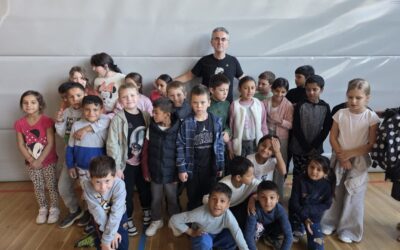 Zoran Vakula oduševio učenike i predškolce na književnom susretu u našoj školi!